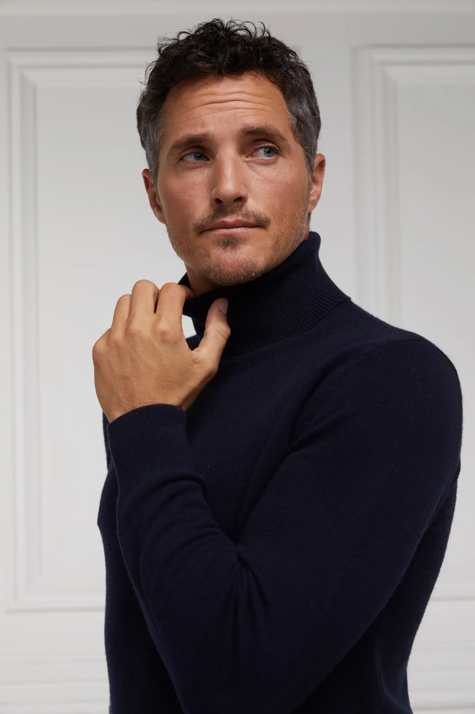 Holland Cooper Shop By Product|Wardrobe Staples-Byron Roll Neck Knit Navy