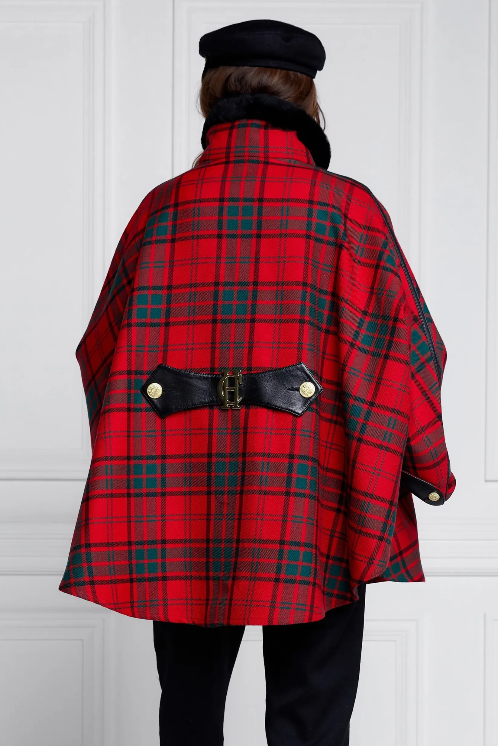 Holland Cooper Capes-Chiltern Cape Red Tartan