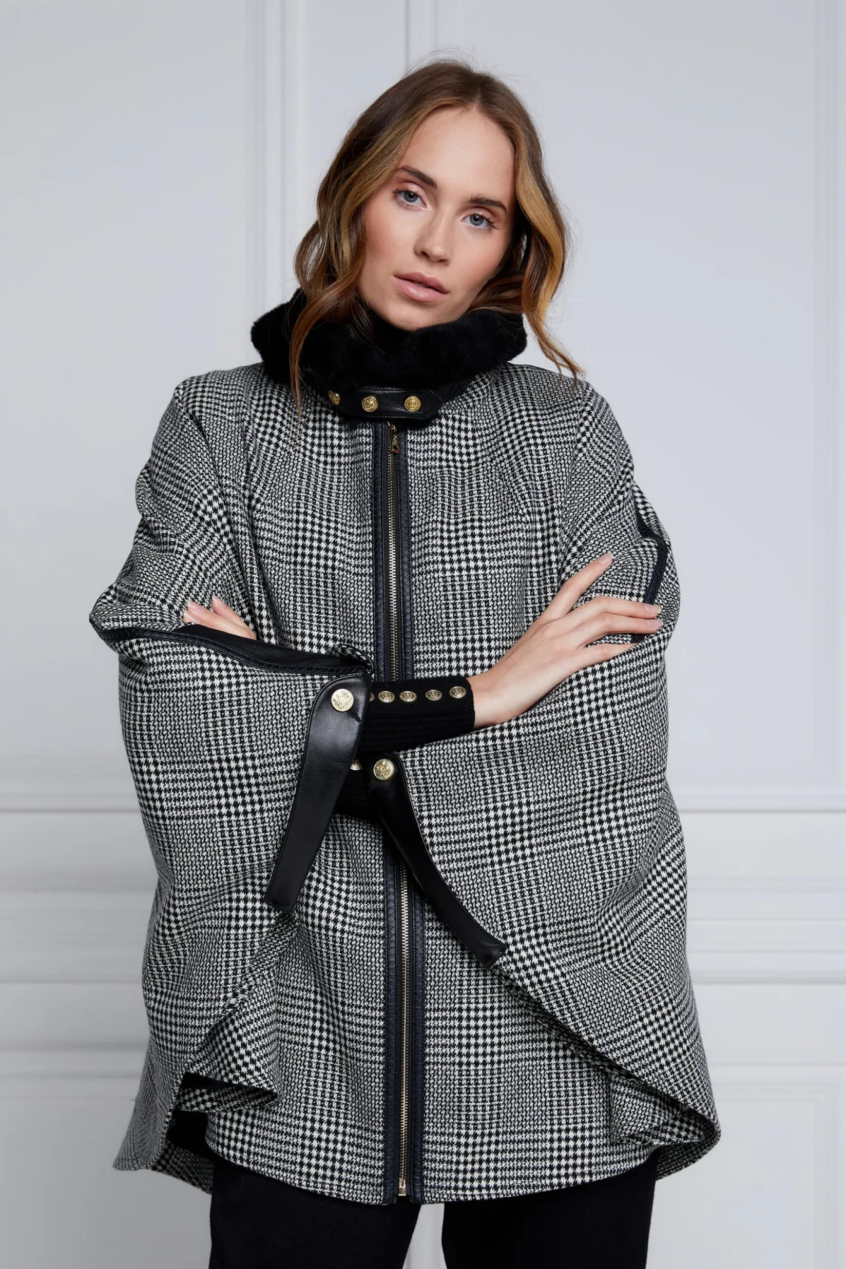 Holland Cooper Capes-Chiltern Cape Prince of Wales Mono