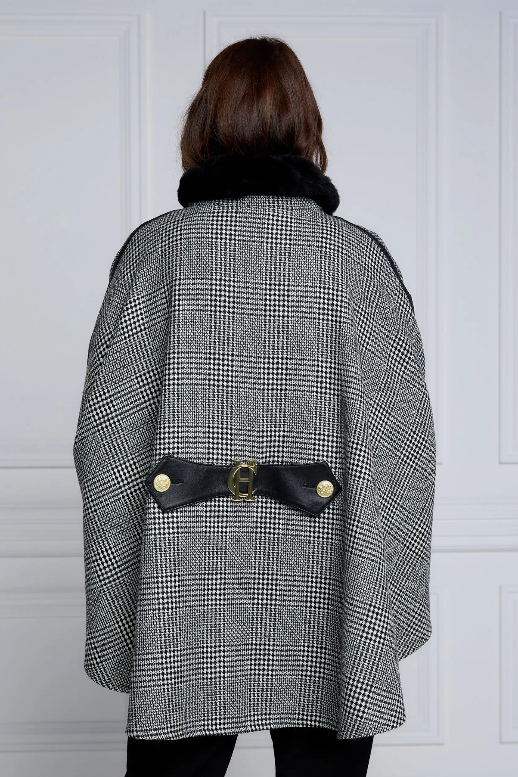 Holland Cooper Capes-Chiltern Cape Prince of Wales Mono