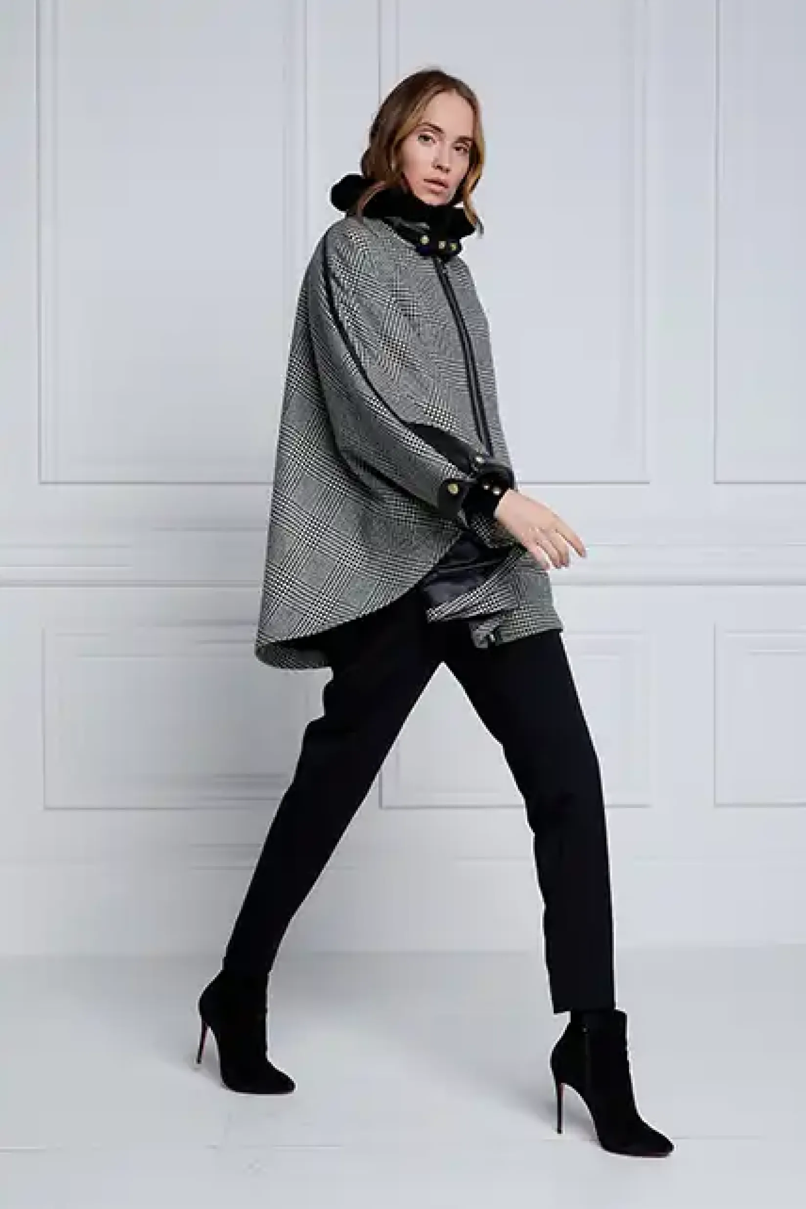 Holland Cooper Capes-Chiltern Cape Prince of Wales Mono