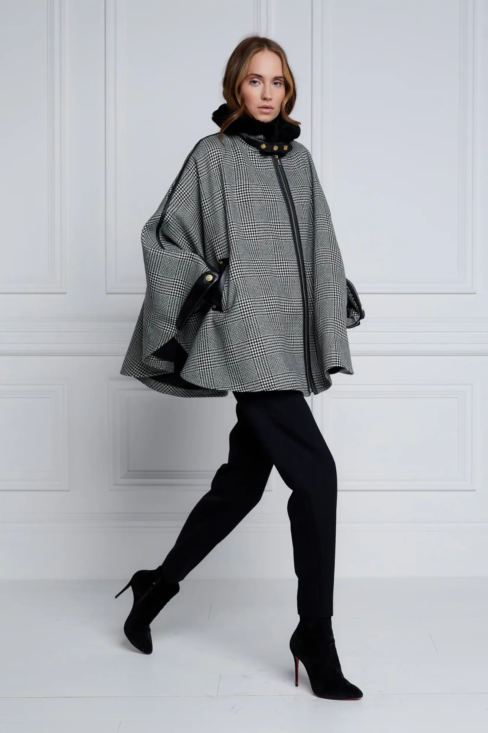Holland Cooper Capes-Chiltern Cape Prince of Wales Mono