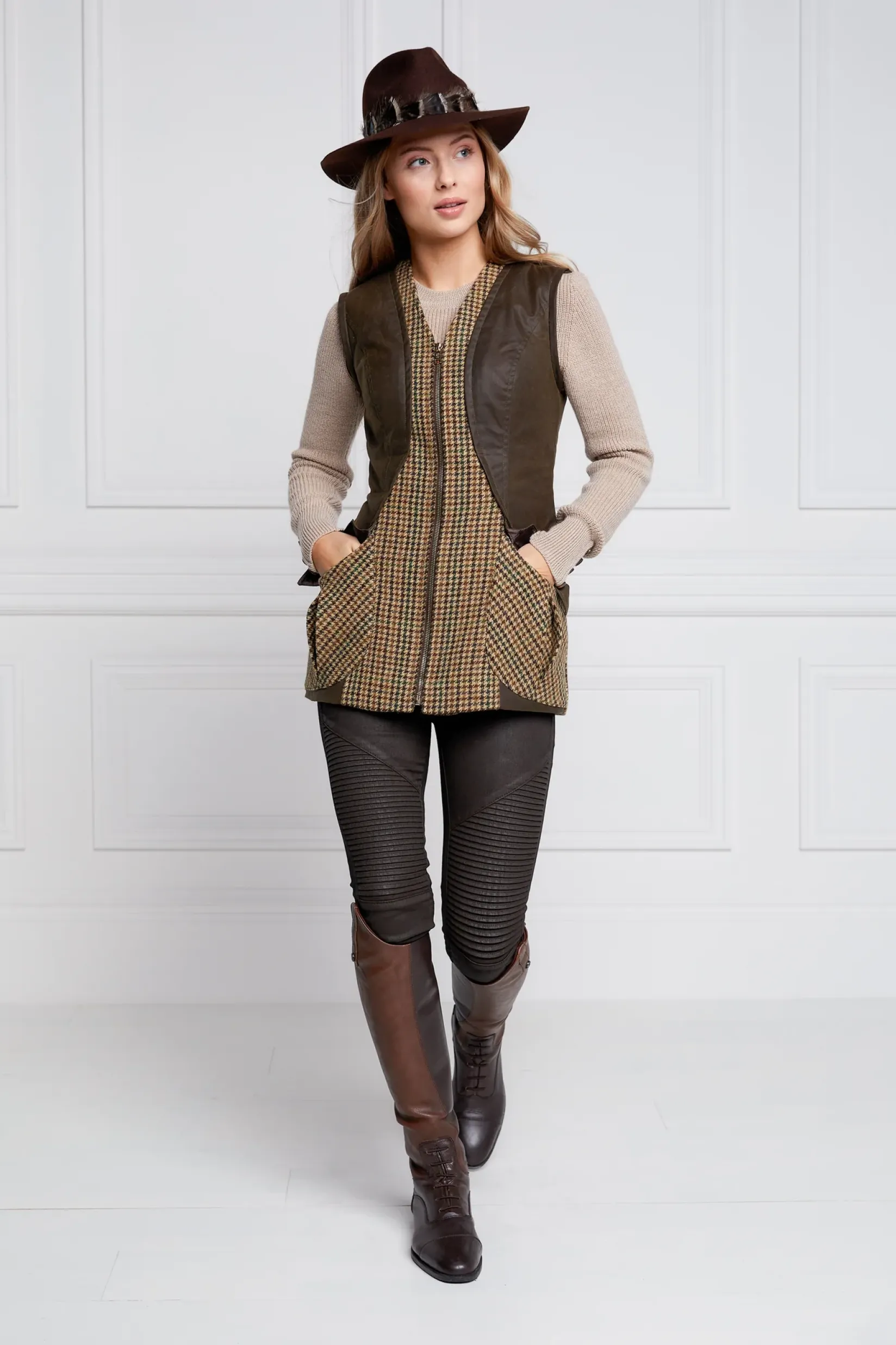 Holland Cooper Gilets-Field Vest Hailes Green Tweed