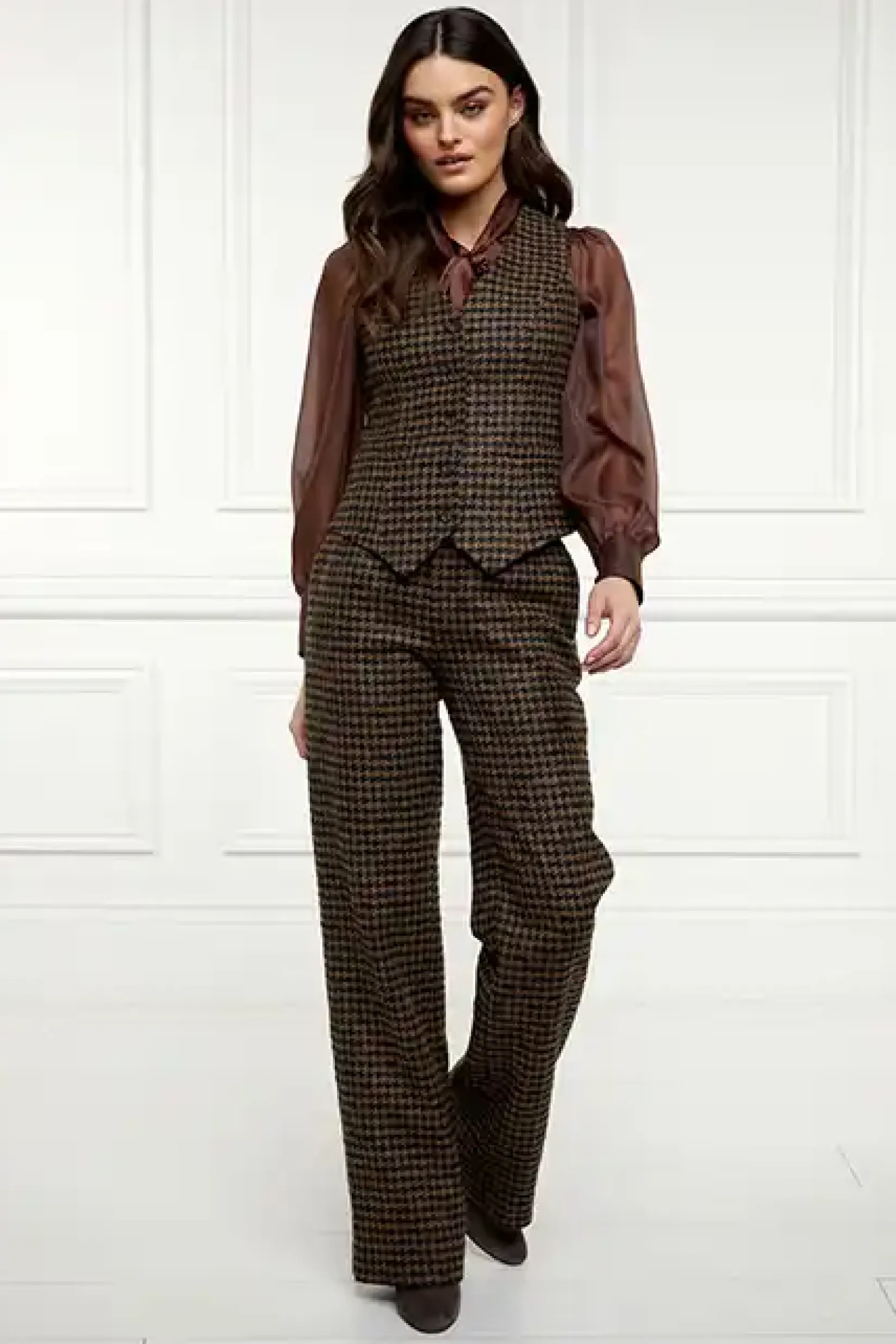 Holland Cooper Waistcoats|Shop By Product-Hampton Waistcoat Chocolate Houndstooth
