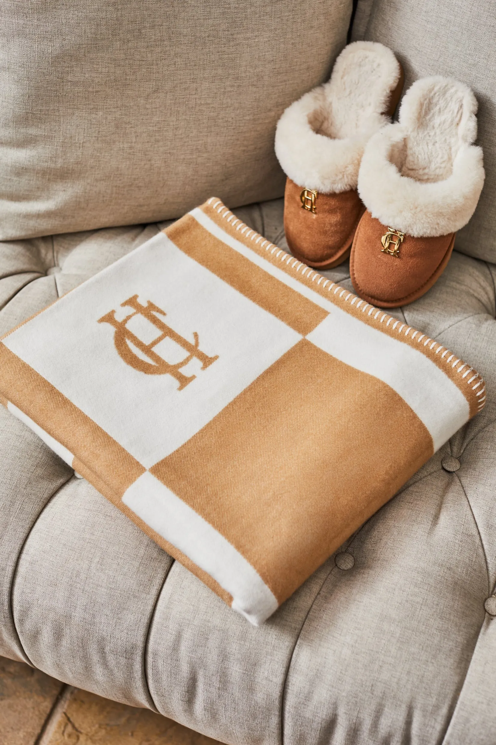 Holland Cooper The Perfect Gesture|Gifts For Her-Luxury Blanket