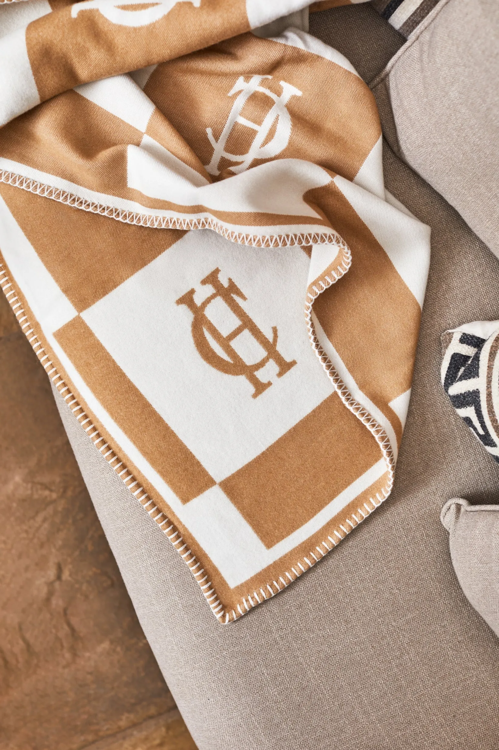 Holland Cooper The Perfect Gesture|Gifts For Her-Luxury Blanket