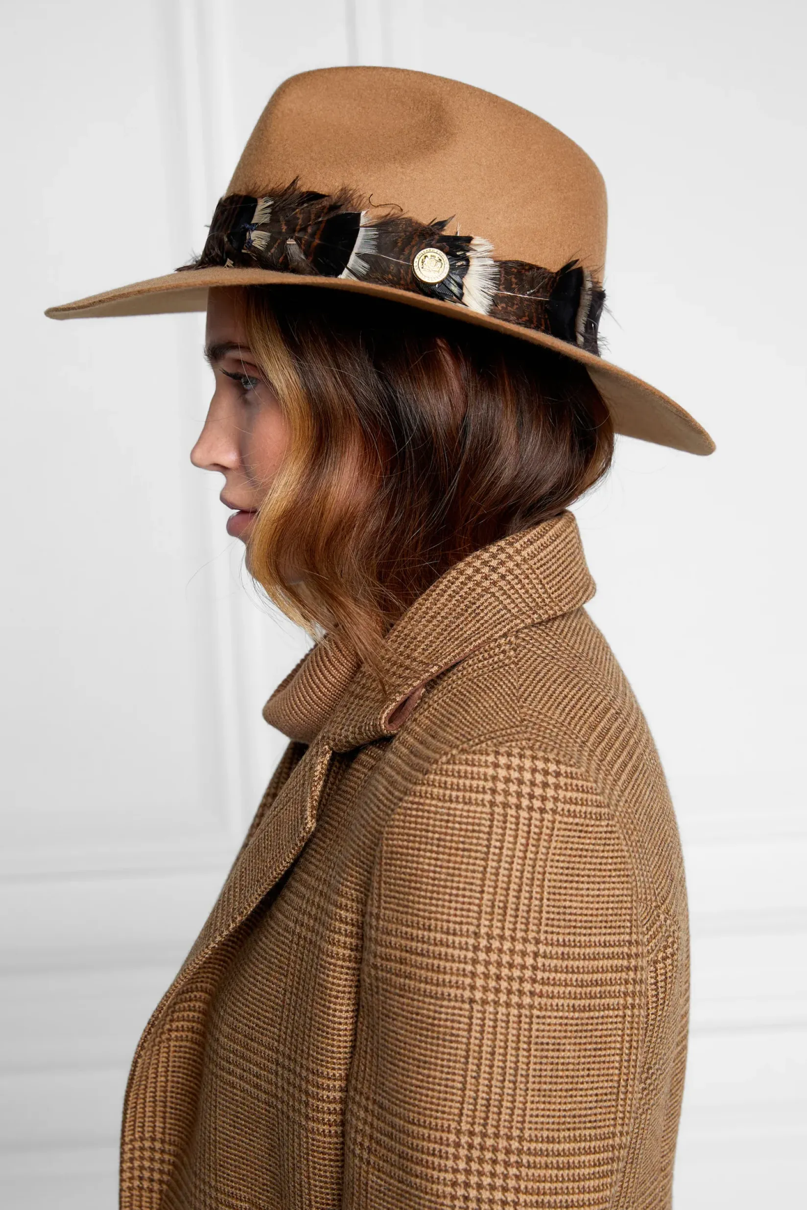 Holland Cooper Hats & Headbands|Hats & Headbands-Trilby Hat Iridescent Feather Band Camel